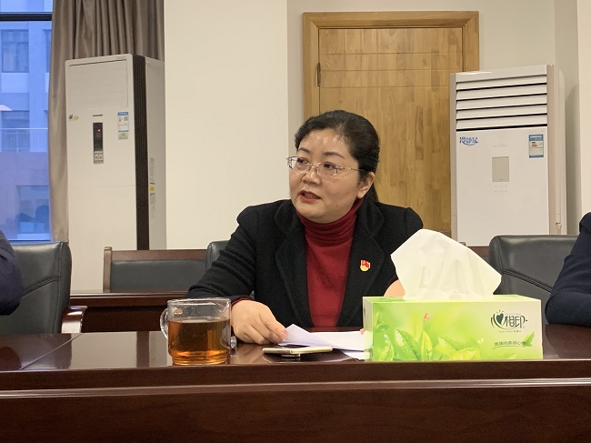 0daf05f4f6de45898cfbeefd3a467096.jpg 总结会孙玉瑷同志发言.JPG