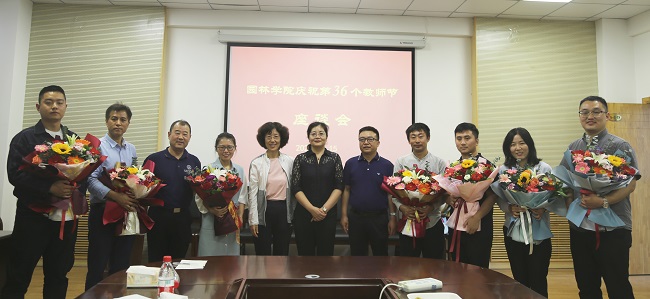 2f128bb9539f425cae3ea2d0c022966d.jpg 3.jpg