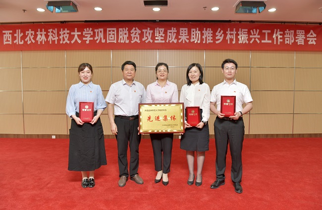 fd4e0476ac0a4e7f9cb8b6062b93dddc.jpg 2.jpg